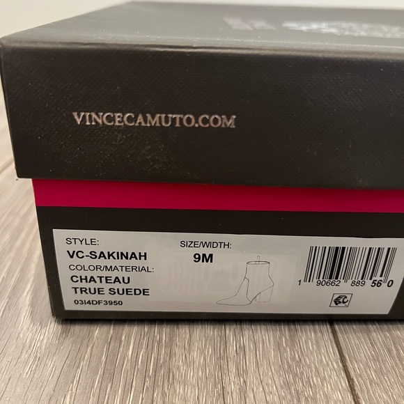 BRAND NEW IN BOX Vince Camuto Sakinah Suede Ankle Boots, size 9 - Picture 5 of 5